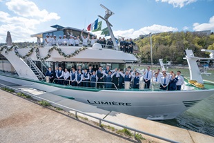 Officers and crew aboard ms Lumiere