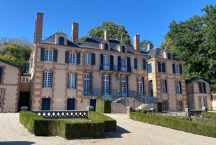  The Moët & Chandon, Épernay