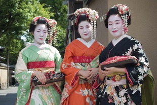 Geishas