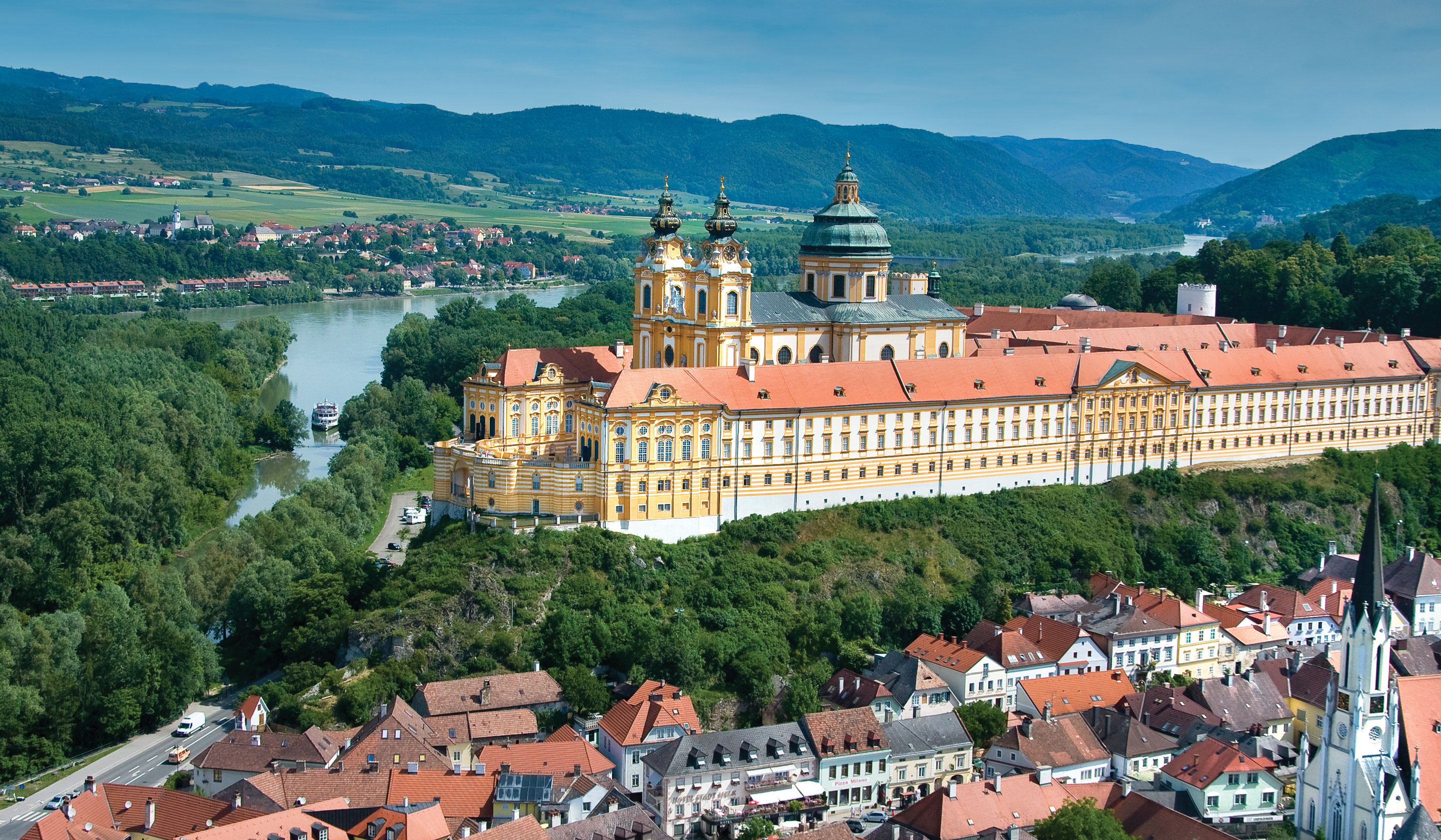 Danube River Tours 2025 / 2025 Tauck